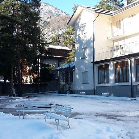 Casa San Francesco Hotel Bardonecchia Buitenkant foto