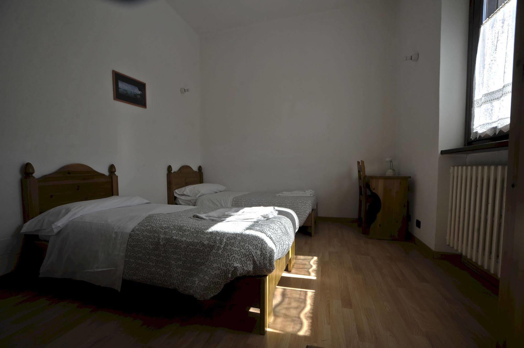 Casa San Francesco Hotel Bardonecchia Buitenkant foto
