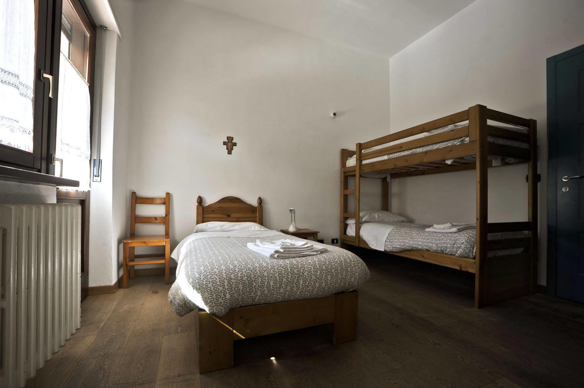 Casa San Francesco Hotel Bardonecchia Buitenkant foto